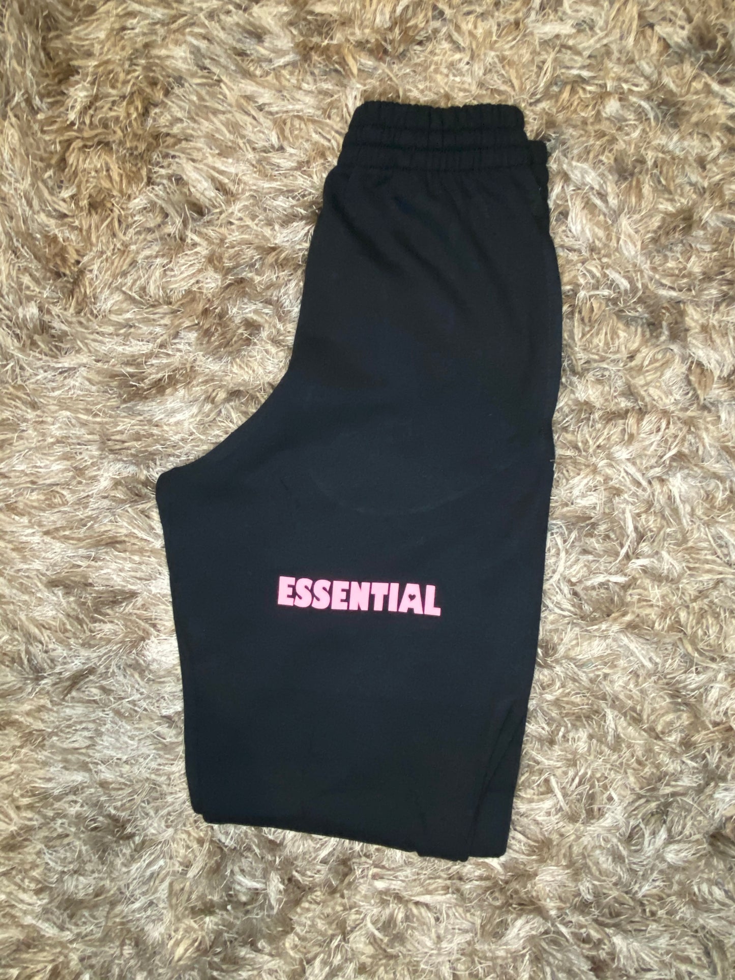 ESSENTIAL Sweat Pant